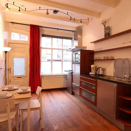 Kerkstraat With Private Garden Apartment Amsterdam