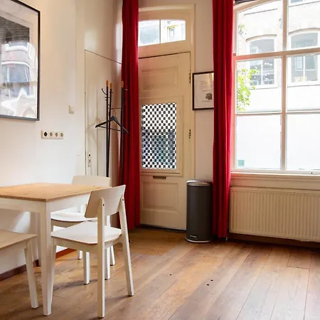 Apartment Kerkstraat With Private Garden *